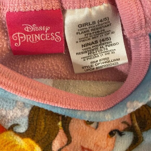 2pc Disney Princess Graphic Pajama Set - Picture 2 of 6